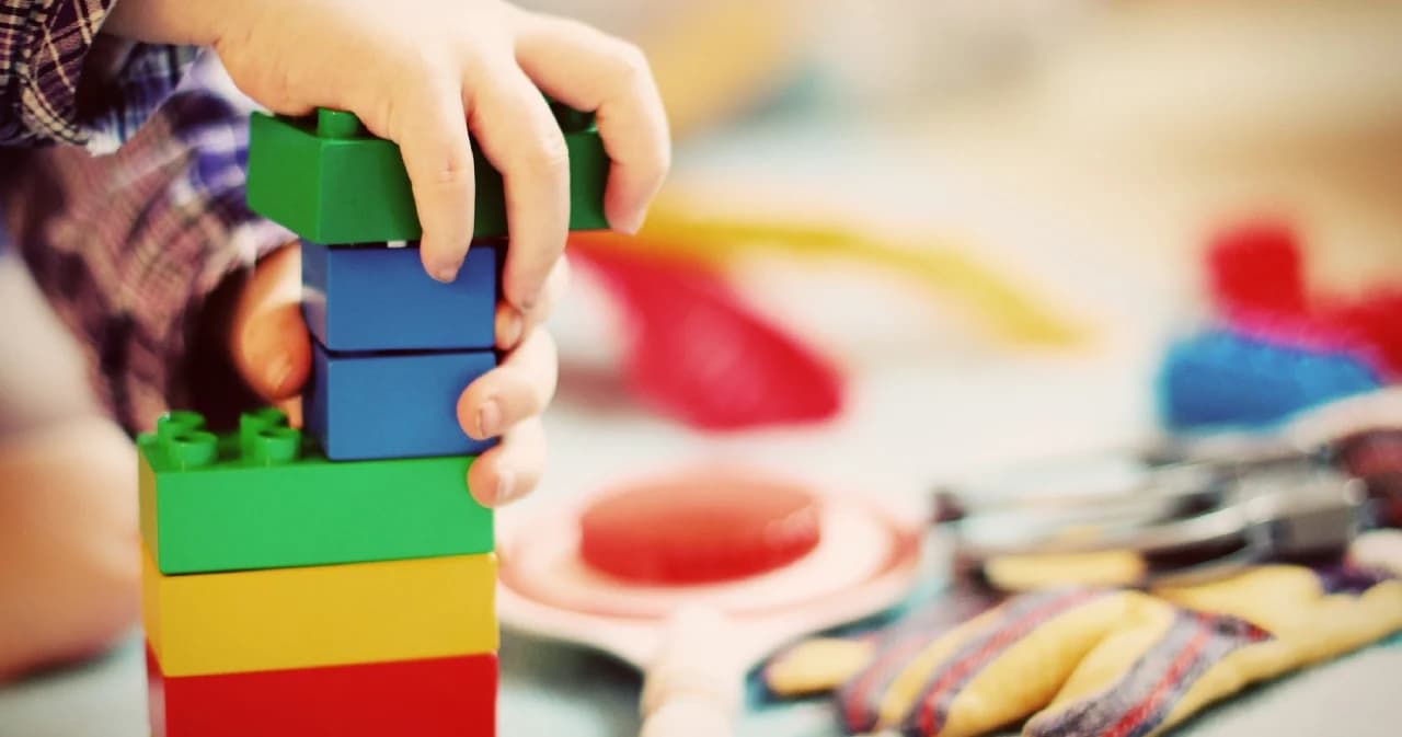 กรมอนามัย เผย เด็กเล็กติดโควิดสะสมกว่า 3 หมื่นคน แนะศูนย์เด็กเล็กยกระดับป้องกันด้วย ATK