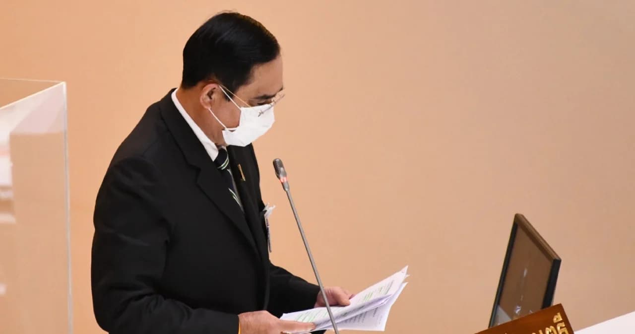 นายกฯ แจง ไทยไม่ได้ฉีดวัคซีนช้าสุดในอาเซียน ส.ส.ก้าวไกล ท้วงสูดน้ำมูก 98 ครั้ง หวั่นแพร่เชื้อ