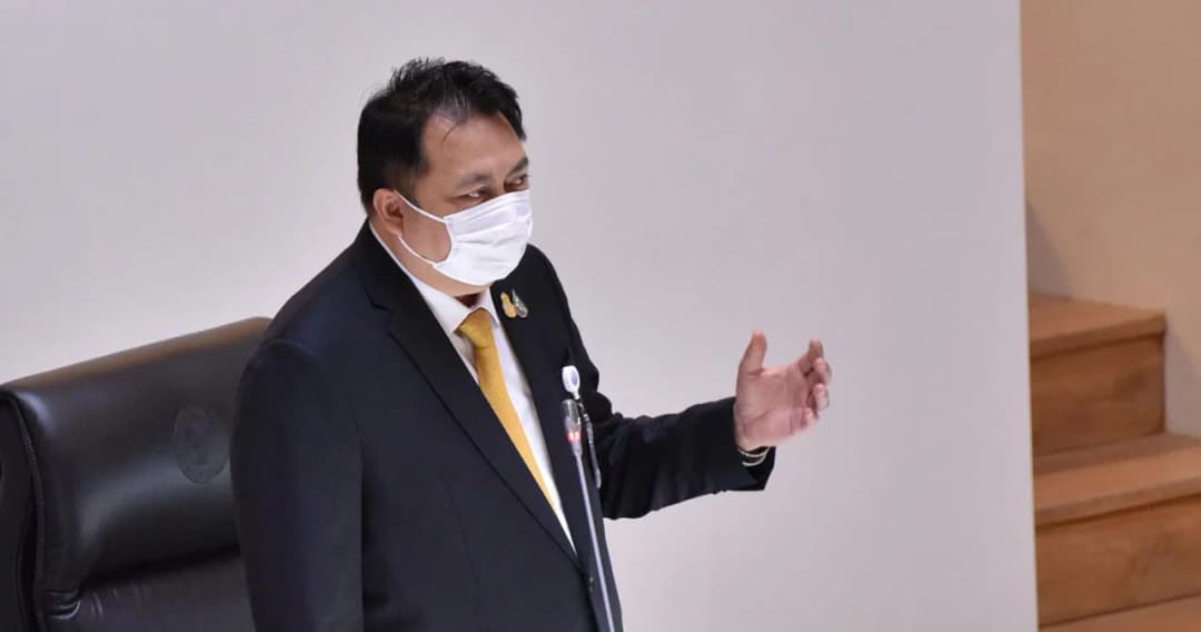 รมว.แรงงาน ปัดไม่รู้จักขบวนการแรงงานเถื่อน ชี้หากไม่มีใบอนุญาตดำเนินคดีหมด