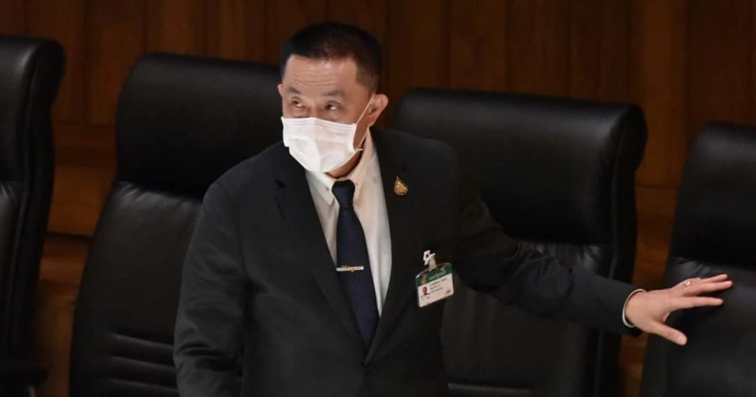 “ถ้ากินนมเย็นแล้วเนี่ยถือว่าเสเพล ผมก็ไม่รู้จะพูดยังไง” ศักดิ์สยาม โต้ข้อกล่าวหา ไม่ใช่ต้นตอคลัสเตอร์สถานบันเทิง