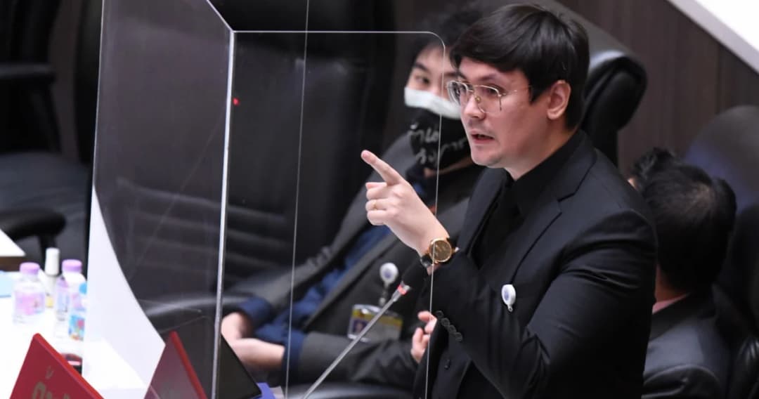 ‘รังสิมันต์’ ชี้ คดีไทยคม ส่อพิรุธ กำลังมีกลุ่มคนฮุบสัปทานดาวเทียม เป็นทรัพย์สมบัติส่วนตัว