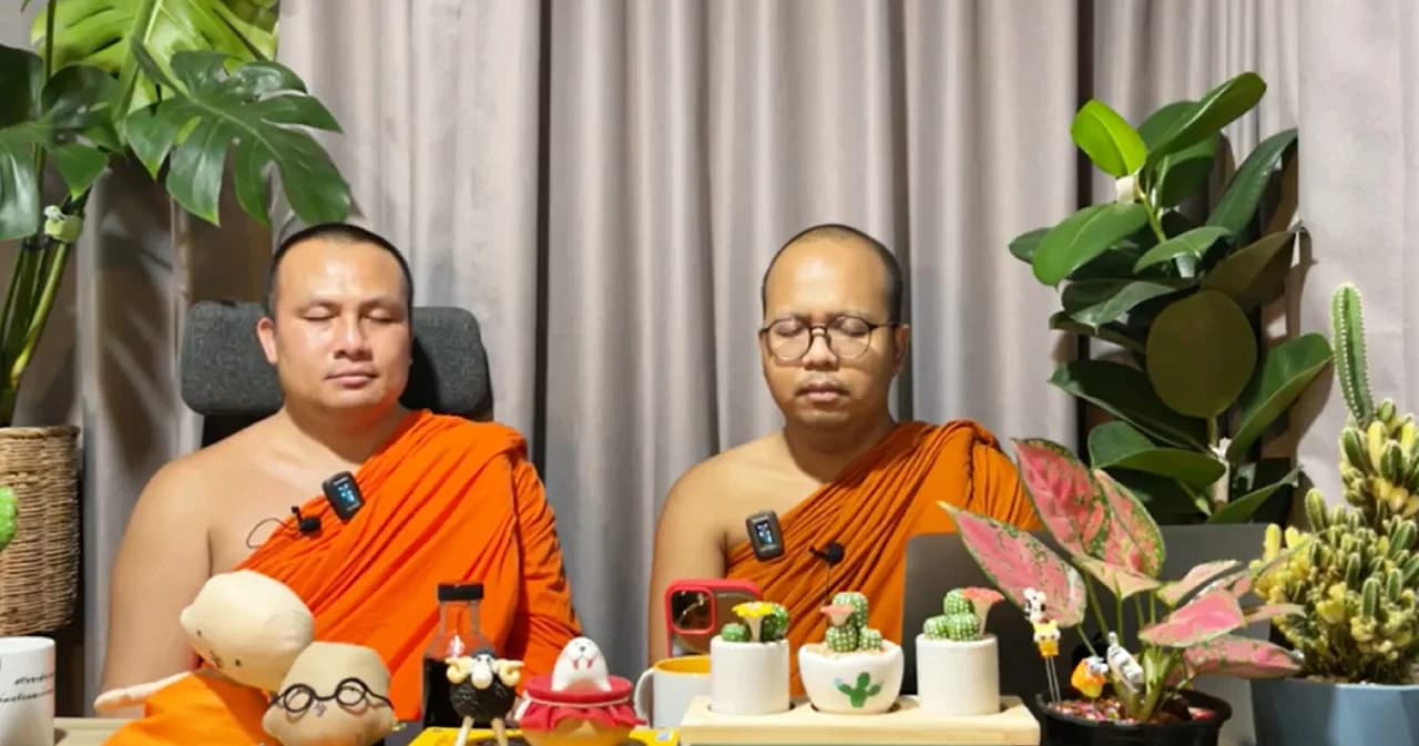 2 พส ชวนคนดูนั่งสมาธิกลางไลฟ์ ประเดิมปรับเนื้อหา50% มุขตลก50% สำรวมมากขึ้นตามคำแนะนำ กมธ.