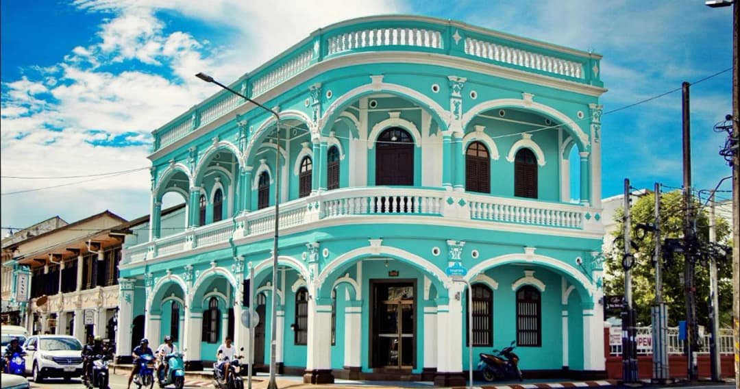 สธ.ส่งทีมลงภูเก็ตเร่งฉีดวัคซีนกลุ่มเสี่ยง หลังพบผู้ติดเชื้อวันละ 200 คน