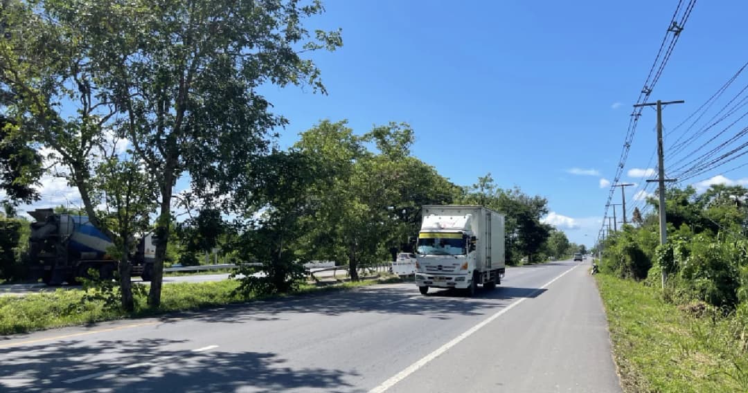 พ่อ ขอความช่วยเหลือ หากล้องหน้ารถบันทึกเหตุถูกรถยนต์คู่กรณีพุ่งชน ถ.เพชรเกษม ขาเข้ากทม. จนลูกสาวเสียชีวิต