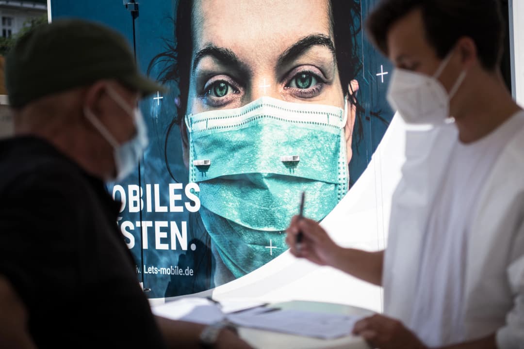 เยอรมันเตรียมหยุดจ่ายชดเชย ให้ผู้กักตัวที่ไปทำงานไม่ได้ หากยังไม่ได้ฉีดวัคซีน