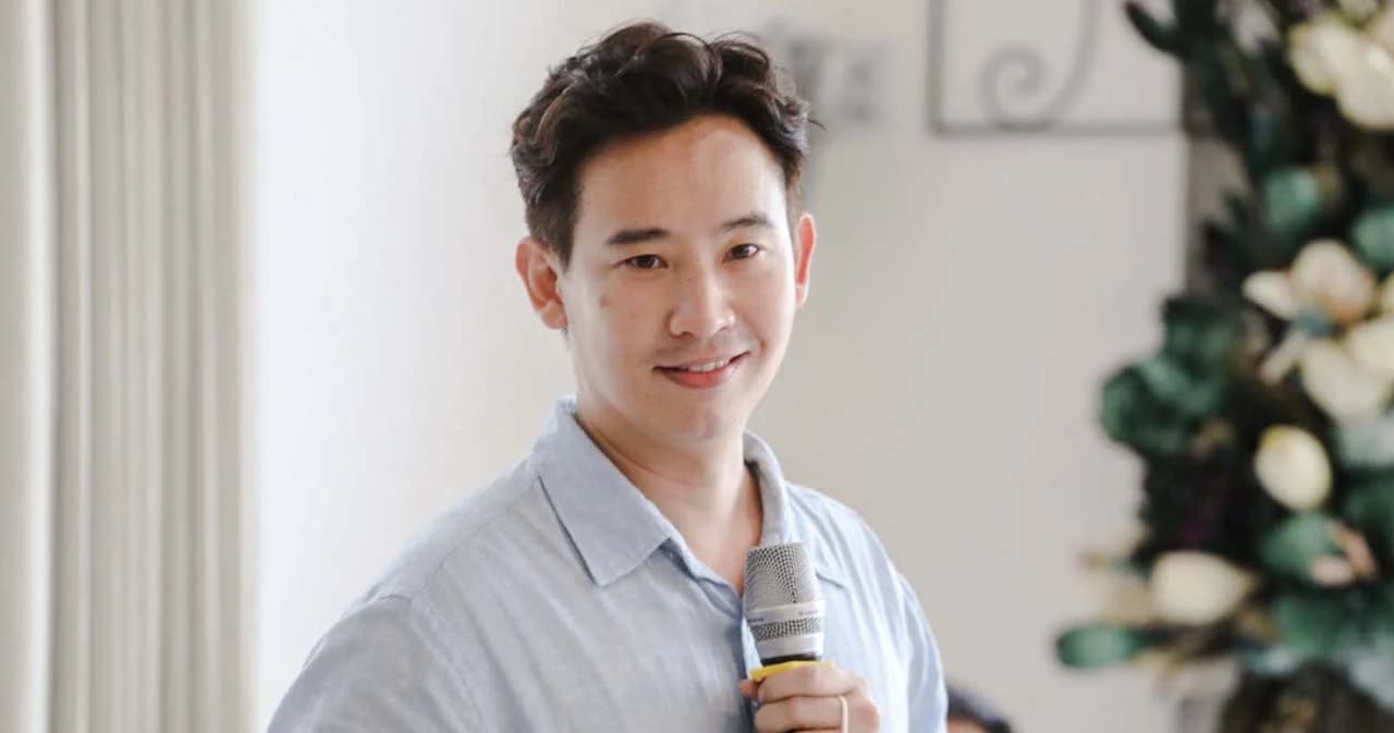 “ผมเข้าใจครับว่าการที่ใครจะเป็นนายกฯ…จะต้องชนะใจคนอีสานให้ได้” พิธา ลงพื้นที่กาฬสินธุ์