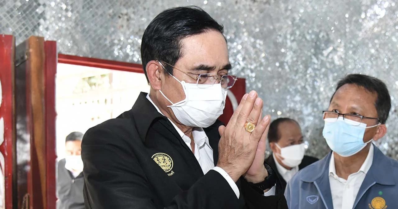 อย่างน้อย 7 ครั้ง นายกฯ แนะสวดมนต์ แก้ปัญหา