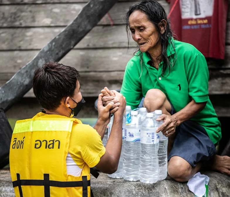 เครือข่ายสิงห์อาสา ระดมลงพื้นที่เร่งด่วนช่วยชาว ‘โคราช-ชัยภูมิ’ พ้นภัยพิบัติน้ำท่วม