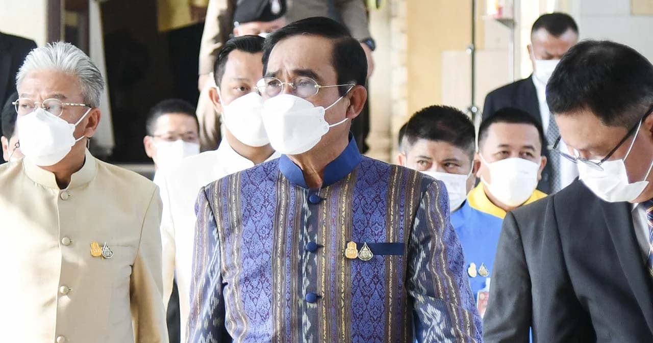 นายกฯ ตอบผ่านโฆษกรัฐบาล ไม่วิตก ปมนั่งเก้าอี้ครบ 8 ปี มีฝ่ายกฎหมายดูแลอยู่