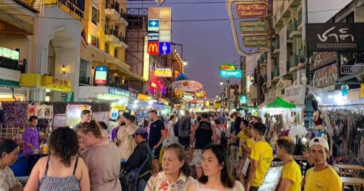 ‘TABBA’ เล็งยื่นหนังสือถึงนายกฯ ทบทวนวันขายเหล้า ‘ผู้ค้าถนนข้าวสาร’ จี้เลิกเคอร์ฟิว