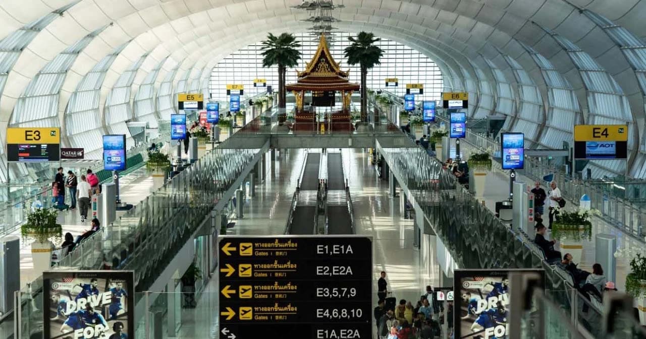 ศบค. สั่งยกเลิกกำหนดประเทศเสี่ยงโควิด ไฟเขียว 15 จังหวัดนำร่องท่องเที่ยว รับเปิดประเทศ 1 พ.ย. นี้