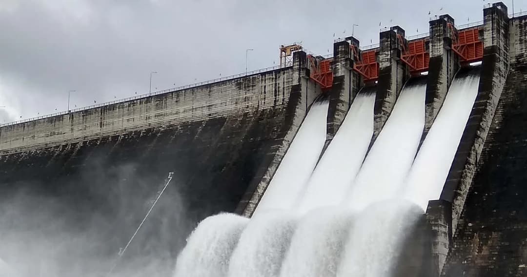 4 เขื่อนใหญ่เสี่ยงน้ำมากเกินความจุ