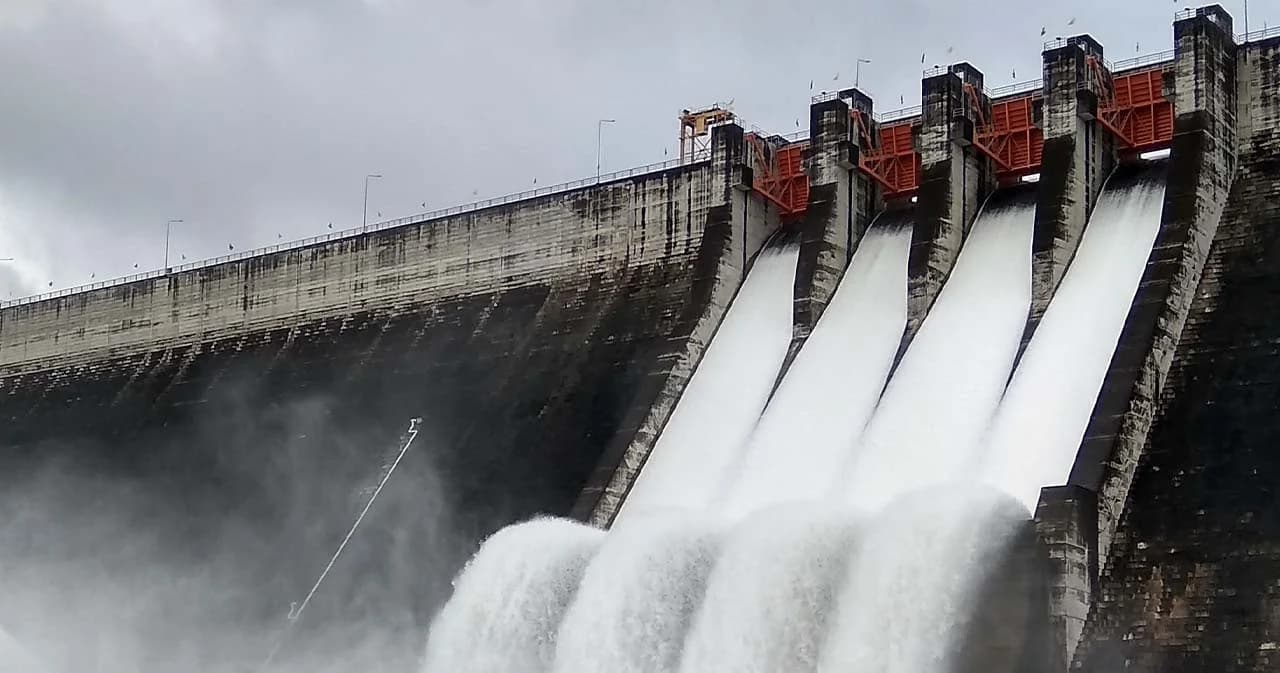 4 เขื่อนใหญ่เสี่ยงน้ำมากเกินความจุ