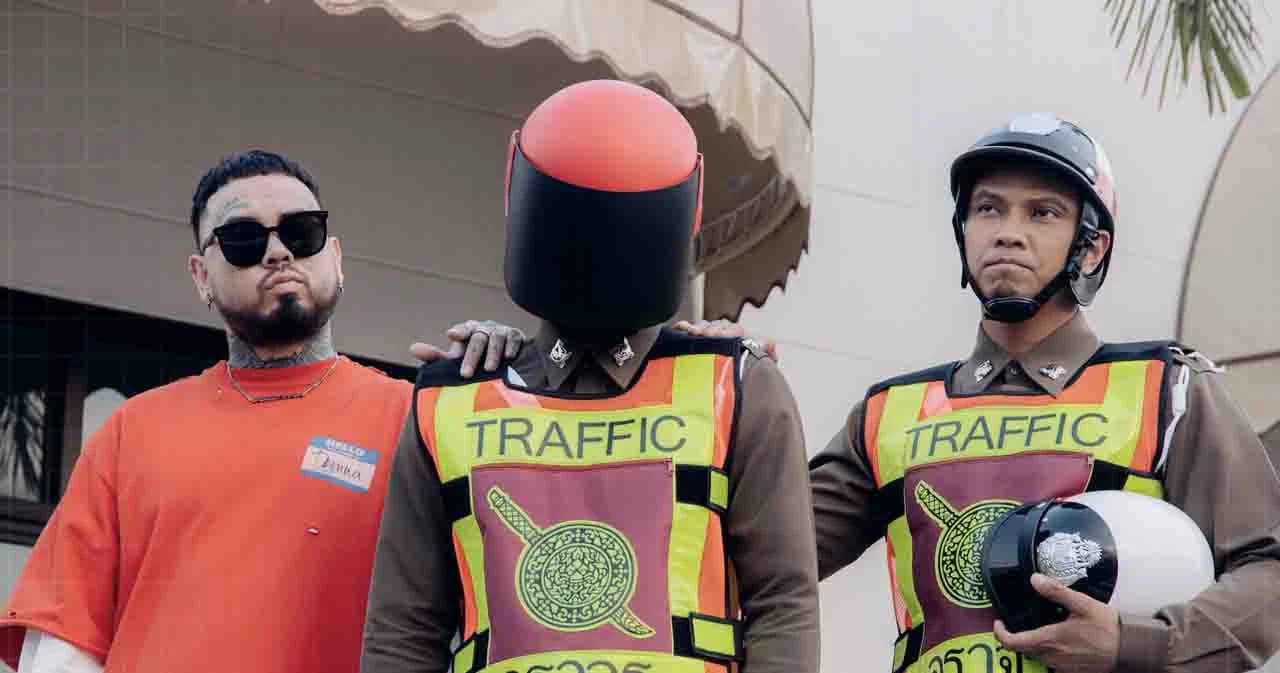 ‘หนุ่ม กะลา’ พลิกคาแร็กเตอร์ MV ‘กลับไปก่อนได้ไหม’ Ft.URBOYTJ