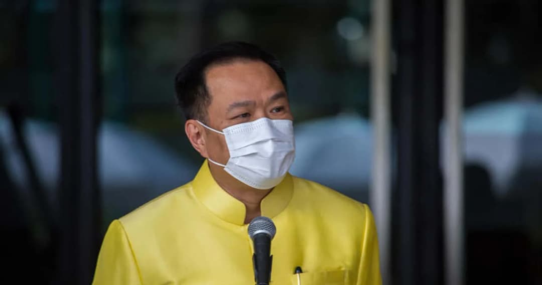 อนุทิน เผย ฉีดวัคซีนตามเป้า 70% ของประชากรทั่วประเทศแล้ว ส่วนสถานการณ์โควิดในพื้นที่ชายแดนภาคใต้เริ่มลดลง