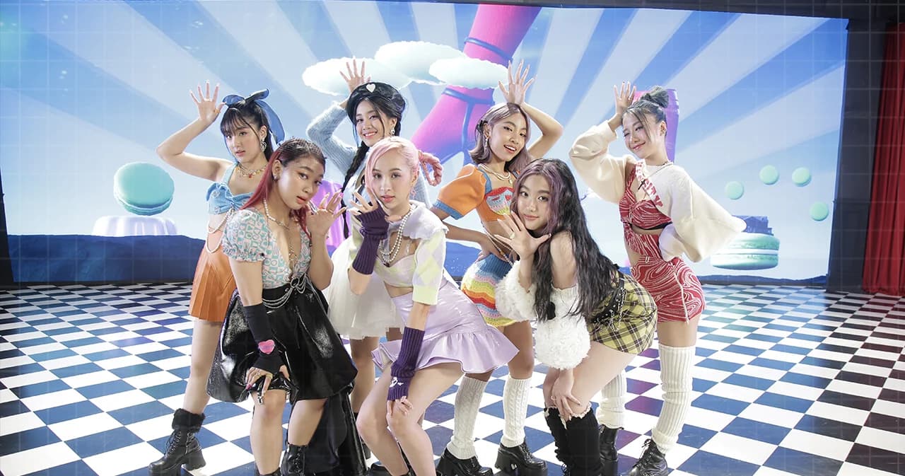 4EVE ปล่อยเอ็มวีสุดน่ารักปนแสบซ่า ‘Trick or Treat’ ชวนฟอร์อายมาเดาใจว่าจะ “หลอก” รัก หรือ “บอก” รัก กันแน่