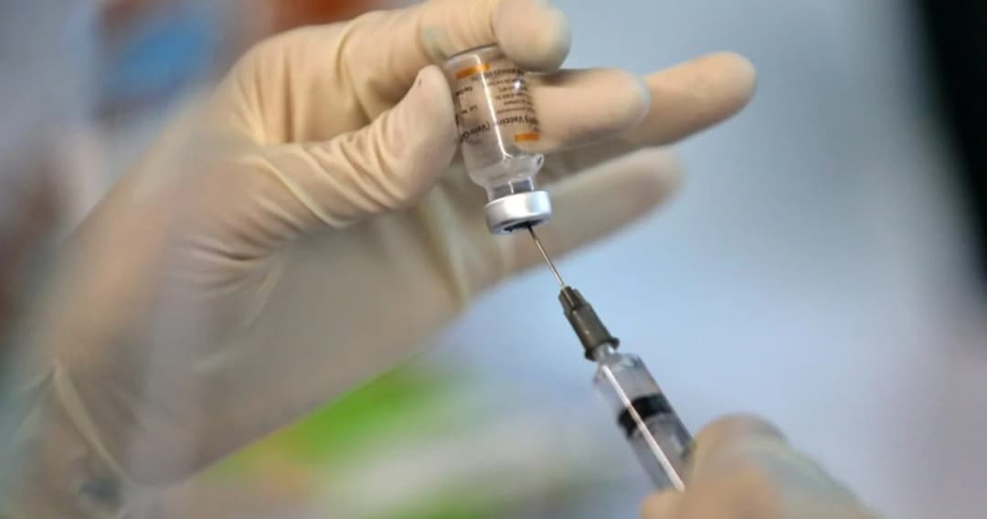 รพ.จุฬาฯ เปิดลงทะเบียนฉีดวัคซีนกระตุ้น เฉพาะประชาชนที่เคยฉีดซิโนแวค – ซิโนฟาร์ม 2 เข็ม เท่านั้น