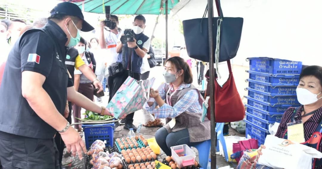 อนุทิน ลงพื้นที่เชียงใหม่ห่วงโควิด สั่งเพิ่มวัคซีน 7 แสนโดสฉีดประชาชน ให้ครอบคลุม 100% ภายในเดือน พ.ย. นี้