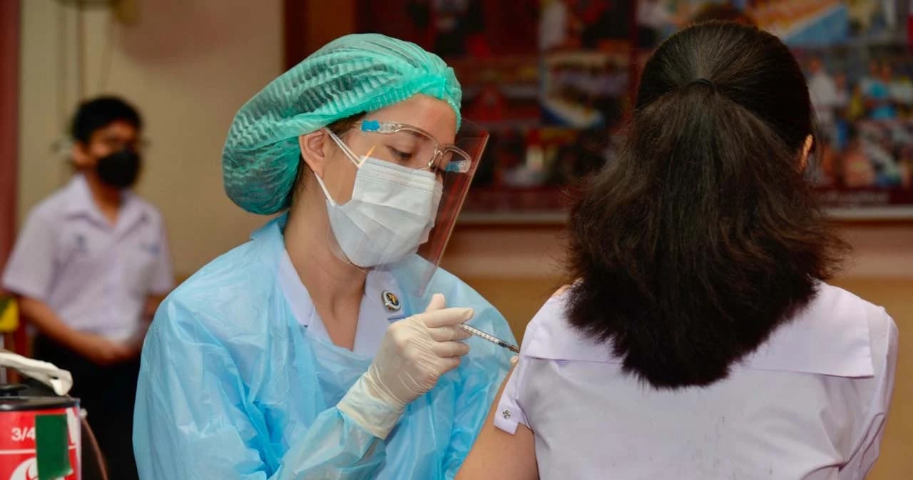 อย. เตรียมพิจารณา ฉีดวัคซีน ‘ไฟเซอร์’ ให้เด็กอายุ 5 – 11 ปี