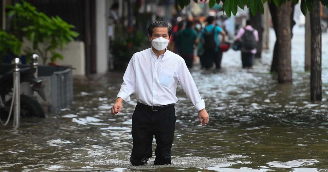 กทม. น้ำทะเลหนุนสูง เตือน 6 เขตริมเจ้าพระยาเตรียมยกของขึ้นที่สูง