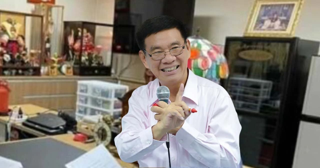 ‘สมชัย’ ขอพิสูจน์ตู้แช่ไวน์ในห้องกกต. เจ้าตัวยืนยันว่าคือ ‘น้ำผลไม้’