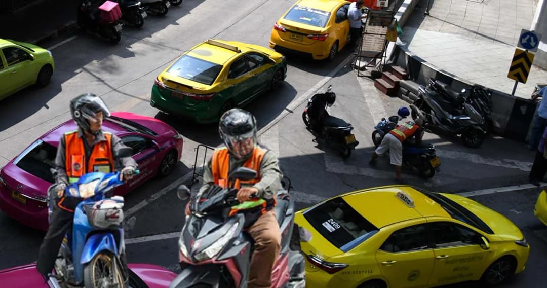 เตรียมโอนเงินเยียวยางวดแรกช่วย แท็กซี่-วินจยย. อายุเกิน 65 ปี ในพื้นที่ 29 จังหวัด 16 พ.ย. นี้