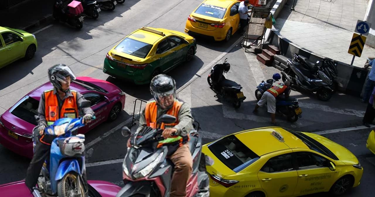 เตรียมโอนเงินเยียวยางวดแรกช่วย แท็กซี่-วินจยย. อายุเกิน 65 ปี ในพื้นที่ 29 จังหวัด 16 พ.ย. นี้