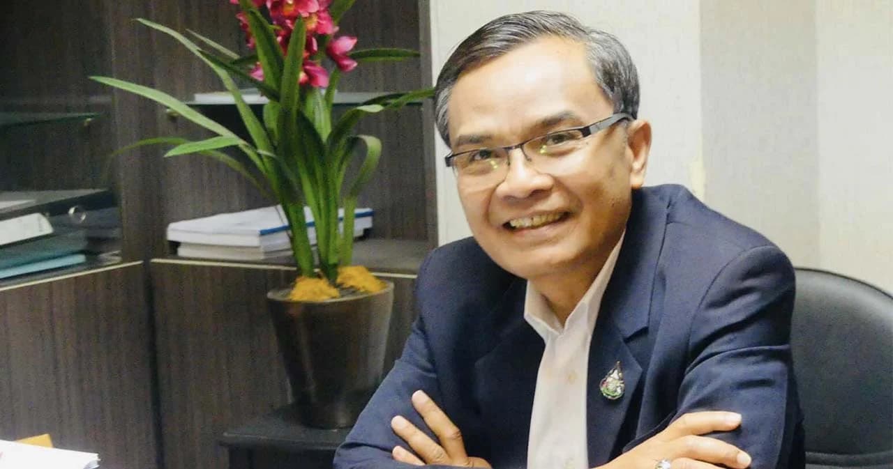 ‘นิพิฏฐ์’ ข้องใจตู้แช่ไวน์ กกต. เตรียมทำหนังสือเปิดผนึกส่ง สตง. ตรวจสอบข้อเท็จจริง