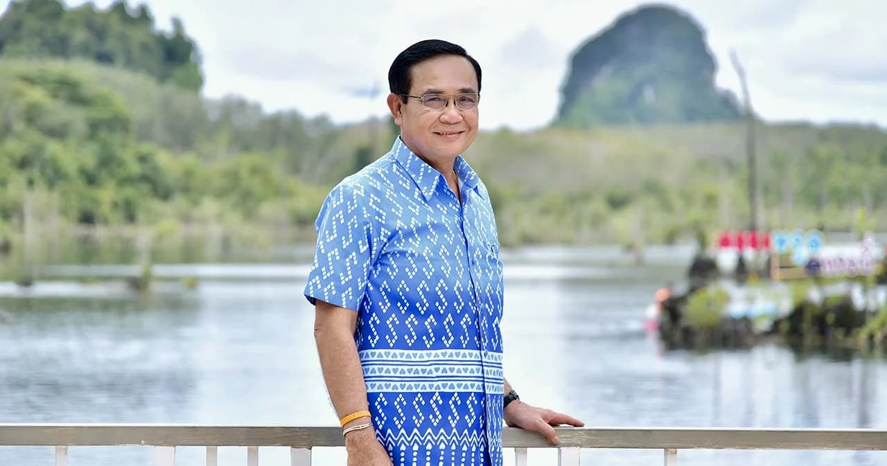 นายกฯ ลงพื้นที่ จ.กระบี่ ก่อนประชุม ครม.สัญจร ชี้พัฒนาตัวเองเป็นนายกฯ จากการอ่านหนังสือ