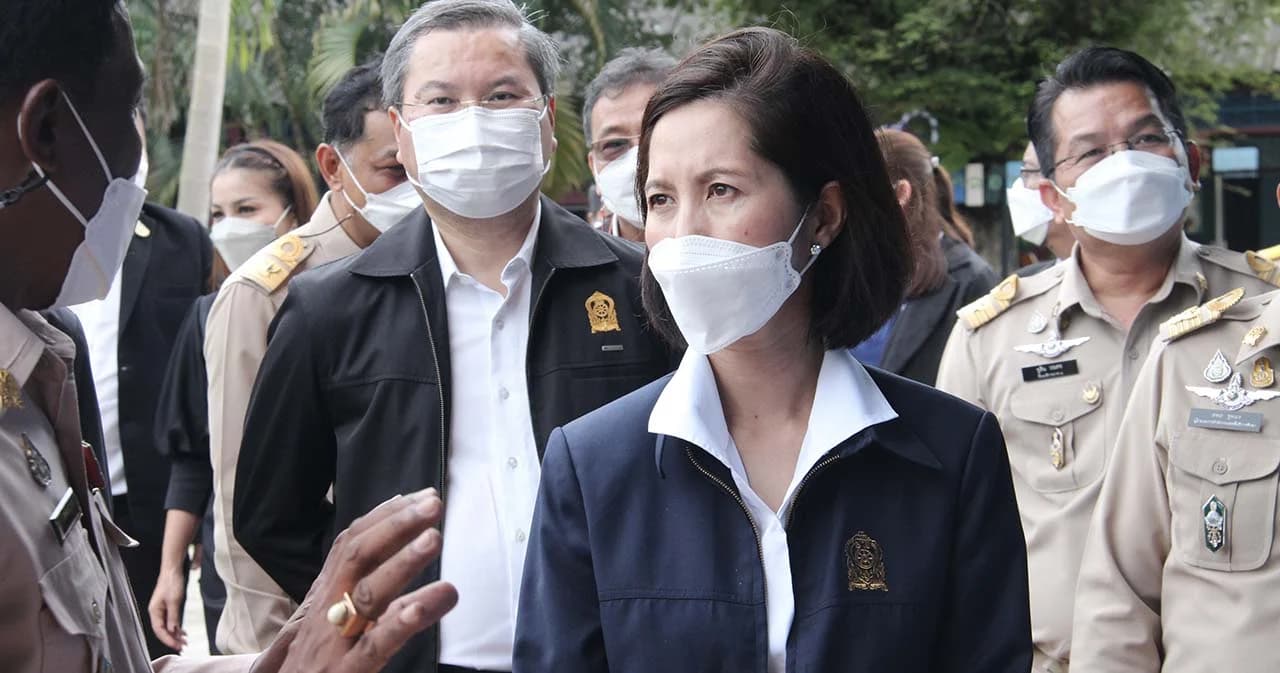 ‘ตรีนุช’ ยันเปิดเรียนเทอม 2/2564 เรียนออนไซด์เพิ่มกว่า 13,000 โรง