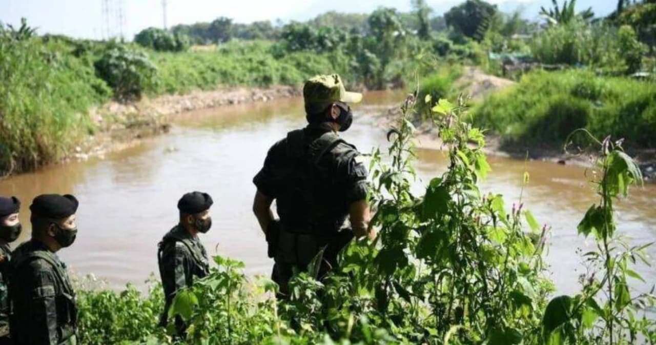 นายกฯ สั่งเตรียมกำลังเจ้าหน้าที่รับมือการสู้รบแนวชายแดนไทย – เมียนมา หวั่นสถานการณ์อาจรุนแรงขึ้น