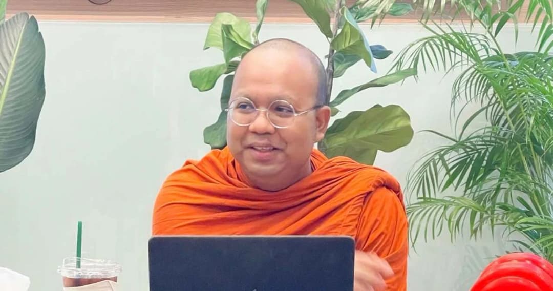 ชาวโซเชียลฯ ร่วมส่งกำลังใจ ‘พระมหาไพรวัลย์’ หลังโพสต์เป็นนัย 