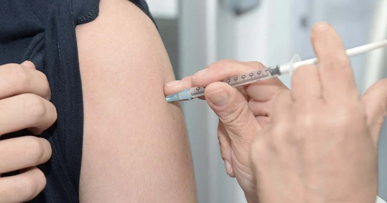 3 ธ.ค.ศูนย์ฉีดวัคซีนบางซื่อ เปิดจอง ‘ไฟเซอร์-โมเดอร์นา’ กระตุ้นเข็มสามให้ผู้ฉีด AZ 2 เข็ม