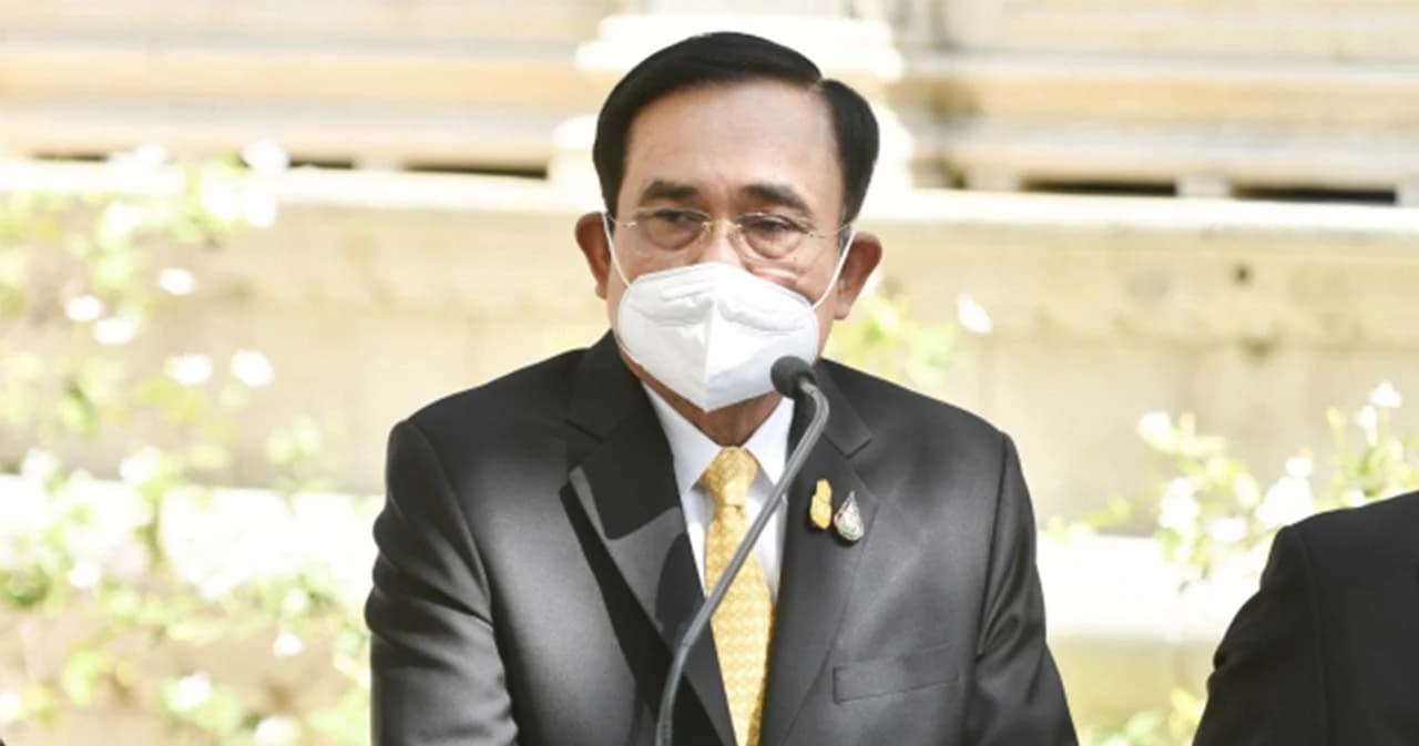 นายกฯ แนะแก้ปัญหาลอตเตอรี่แพงอย่าซื้อรวมชุด