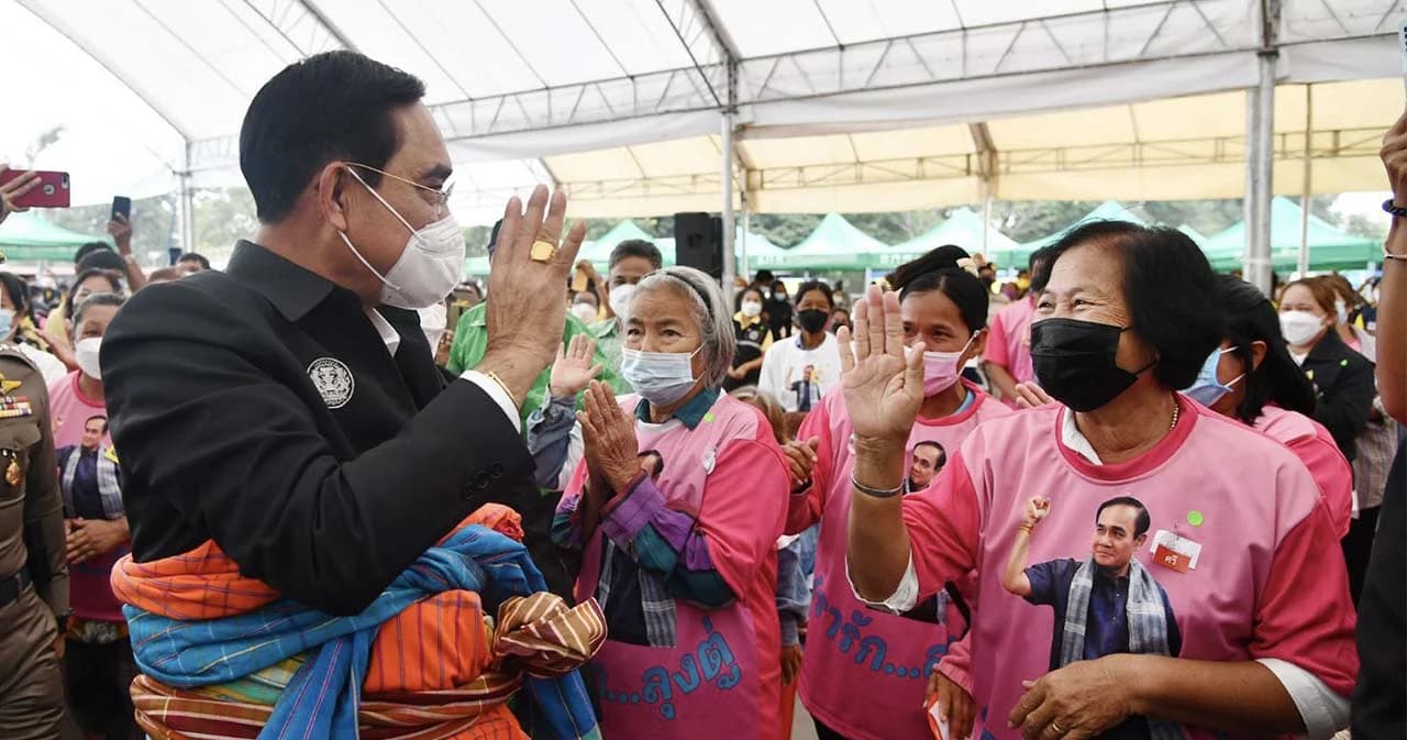 นายกฯ มอบเงินประกันรายได้ชาวนา ปลุกใจ “เลือดสุพรรณ”