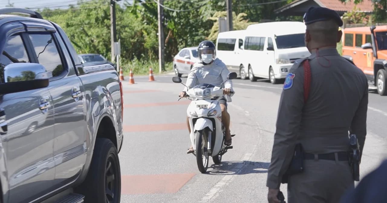 วุฒิสภา ร่วมกับ สสส. และภาคีเครือข่าย ร่วมวางมาตรการ ‘เปิดประเทศปีใหม่ ความปลอดภัยทางถนน จ.ภูเก็ต’