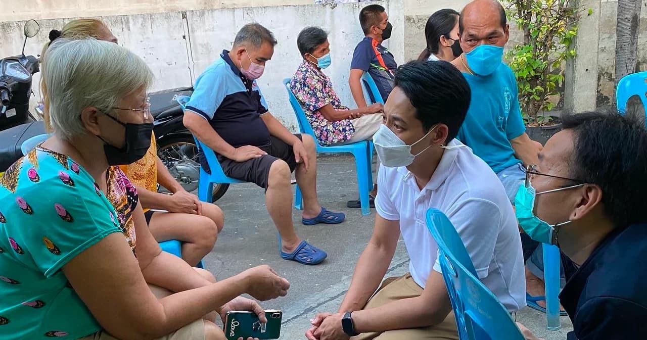 ‘เพชร กรุณพล’ ลงพื้นที่หาเสียงตลาดทุ่งสองห้อง