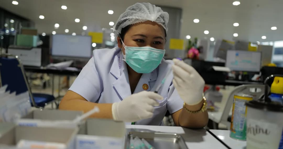 กทม.เตรียมแผนฉีดเข็ม 4 ใน 3 กลุ่มเป้าหมายเพื่อกระตุ้นภูมิคุ้มกัน