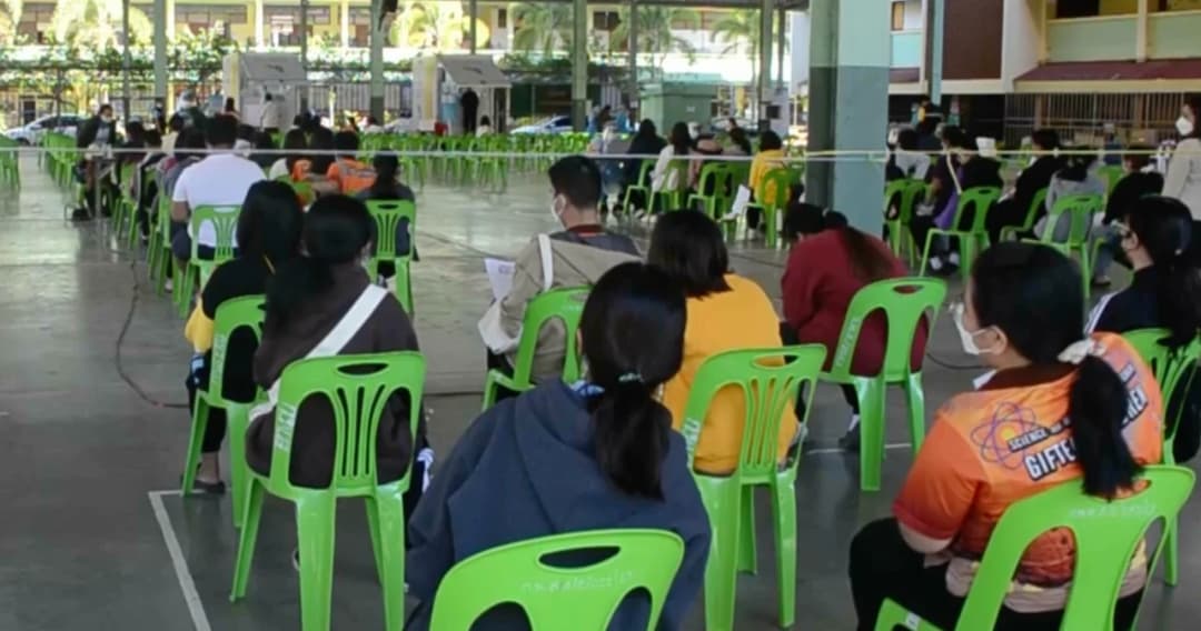 กาฬสินธุ์ ติดโอไมครอนอีก 20 รายโยงคลัสเตอร์สามี-ภรรยากลับจากต่างประเทศ