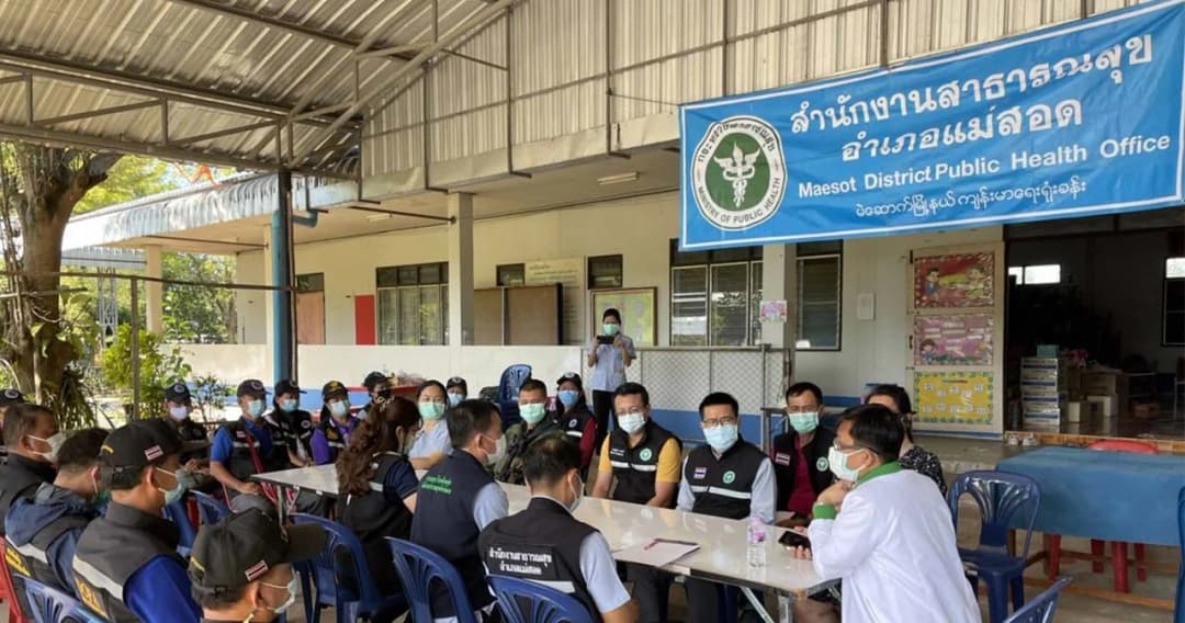 สสจ.ตาก เยี่ยมพื้นที่ผู้หนีภัยสู้รบชาวเมียนมา เข้มมาตรการป้องกันโควิด