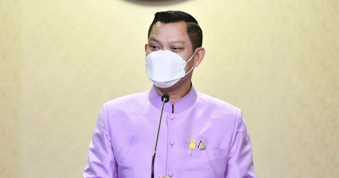 โฆษกรัฐบาลแจงข่าวลือ ยืนยันครม. ไม่มีมติยกเลิกค่ารักษาผู้ป่วยโควิดในรพ. เอกชน