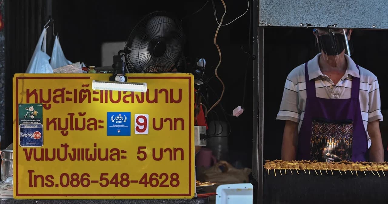 ประมวลภาพ ร้านอาหารติดป้ายปรับขึ้นราคา หลังวัตถุดิบ-สินค้าแพงขึ้น