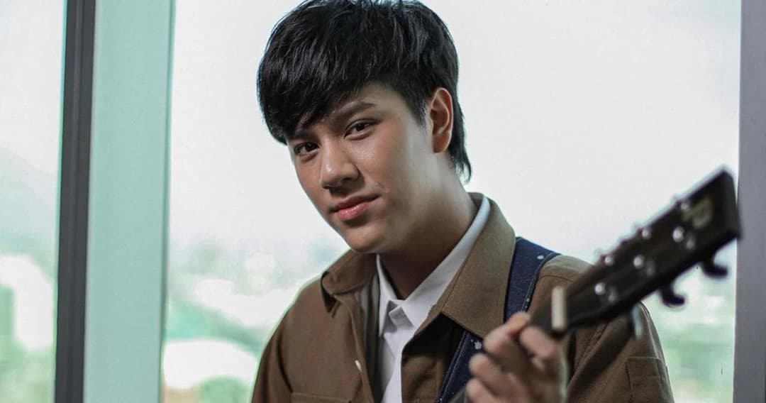 ‘นนน กรภัทร์’ ปล่อยซิงเกิล ‘เพลงที่เพิ่งเขียนจบ (OUR SONG)’ เพลงรักจากซีรีส์ ‘แค่เพื่อนครับเพื่อน’