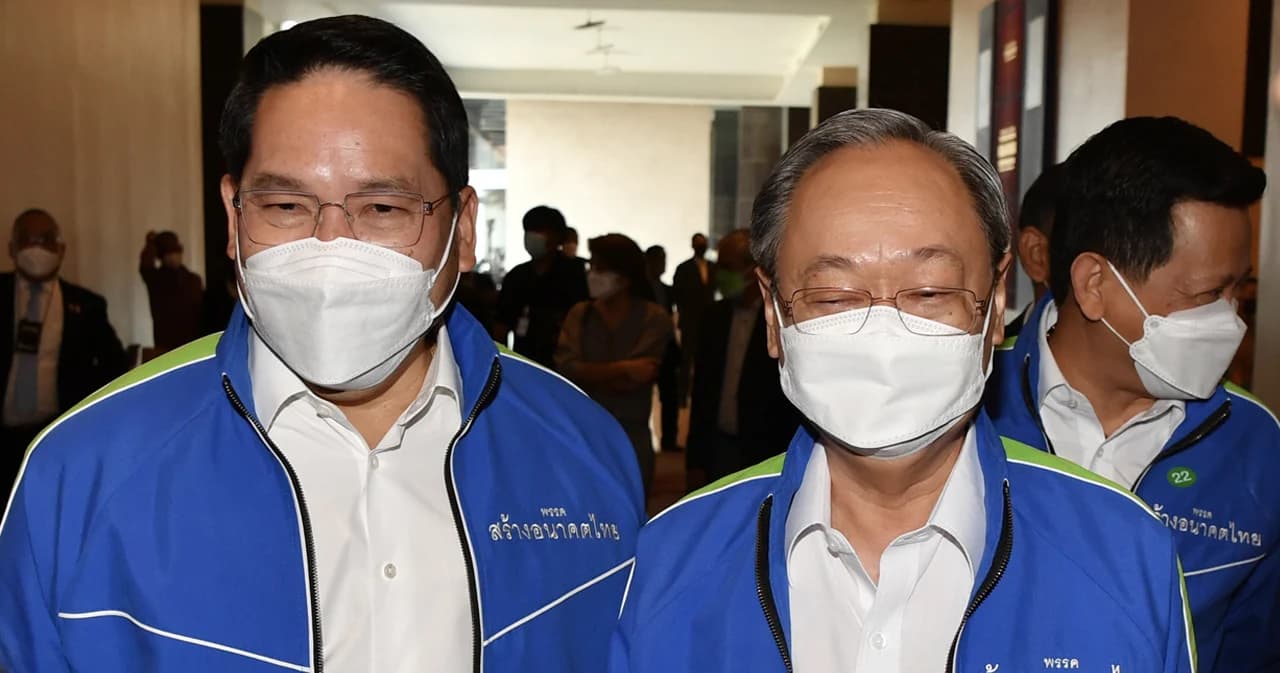 ‘อุตตม-สนธิรัตน์’ นำทีมเปิดตัวพรรคสร้างอนาคตไทย ประกาศไม่เสนอชื่อ ‘พล.อ.ประยุทธ์’ เป็นแคนดิเดตนายกฯ