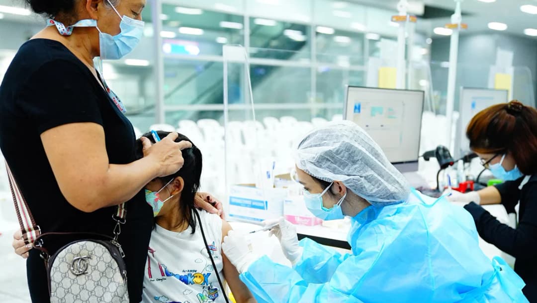 เช็กเงื่อนไข Walk in ฉีดเข็ม 3 ไฟเซอร์สำหรับเด็กอายุ 12-18 ปี ที่ศูนย์ฉีดวัคซีนกลางบางซื่อ