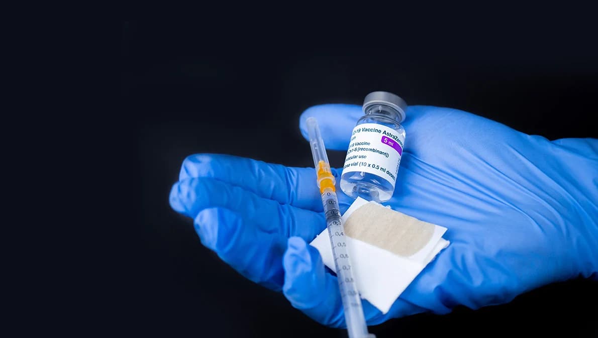 จุฬาฯ เปิดรับอาสาสมัครที่ไม่เคยติดเชื้อโควิด ฉีดวัคซีนแอสตร้าฯ กระตุ้นเข็ม 3