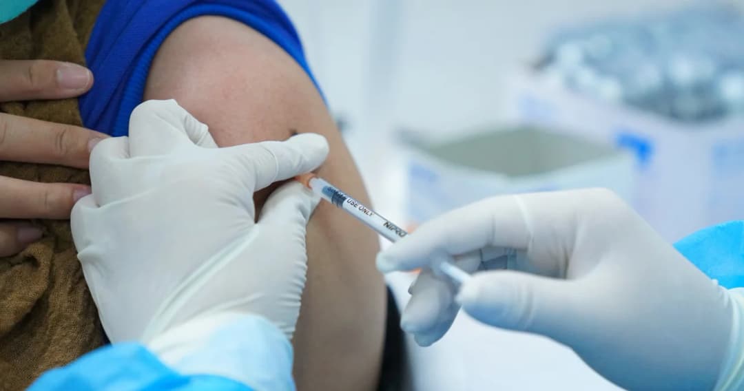 สธ.ไฟเขียว ประชาชน 10 จังหวัด ฉีดวัคซีนเข็ม 4 ได้