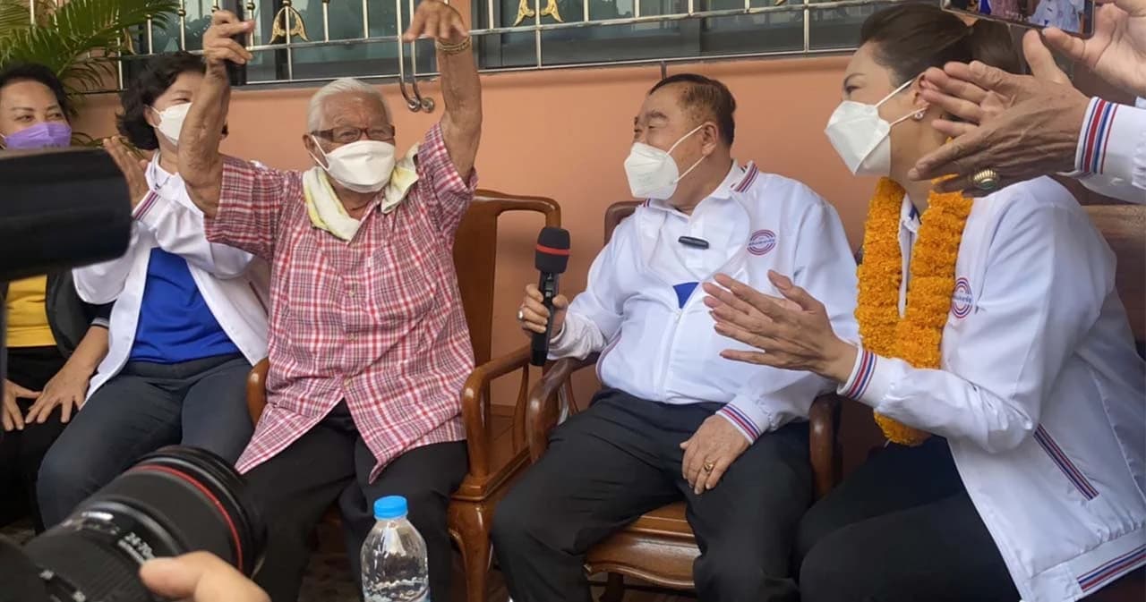 ‘ประวิตร’ ช่วยหาเสียงโค้งสุดท้าย เลือกตั้งซ่อมหลักสี่ ‘สรัลรัศมิ์’