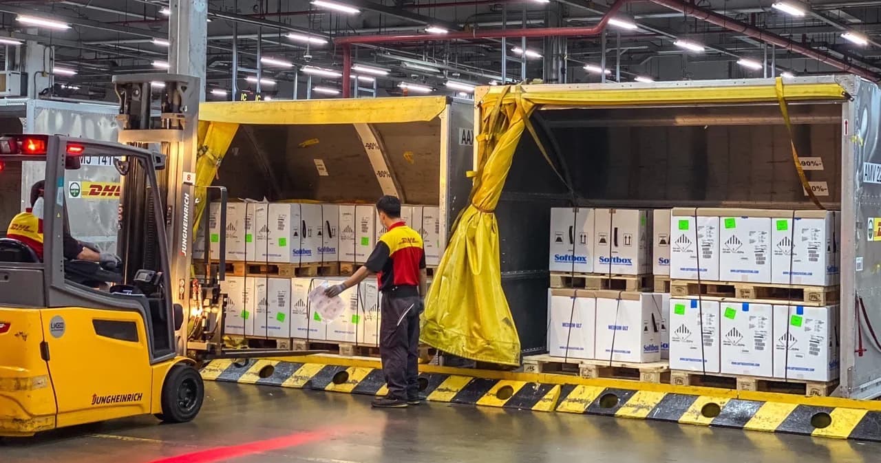 ไฟเซอร์เด็ก 3 แสนโดสถึงไทยแล้ว สธ. เผยอาการข้างเคียงหลังฉีดไม่รุนแรง หายได้เองใน 1- 2 วัน