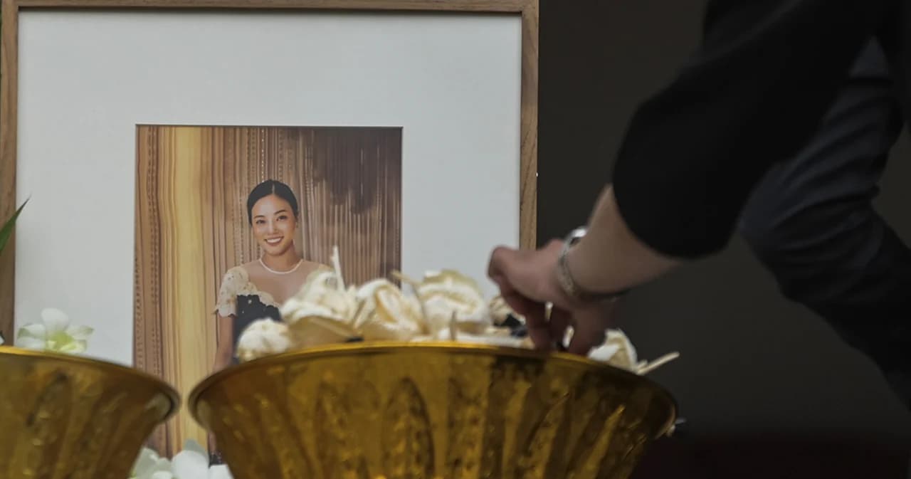 ประมวลภาพ ร่วมอาลัย ส่ง ‘หมอกระต่าย’ แพทย์หญิงที่เสียชีวิตจากเหตุตำรวจขี่บิ๊กไบค์ชนขณะเดินข้ามทางม้าลาย